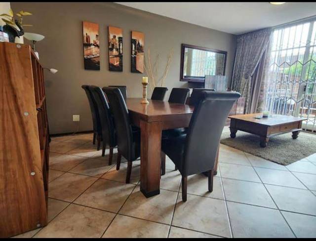 2 BEDROOM PROPERTY TO RENT IN BEDFORD GARDENS